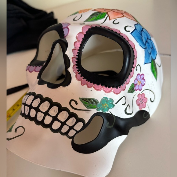 Sugar Skull Mask - Picture 3 of 8